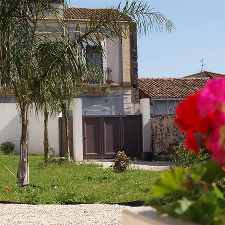 Отель Casa La Rosa Катания