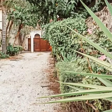 Casa La Rosa 3* Катания